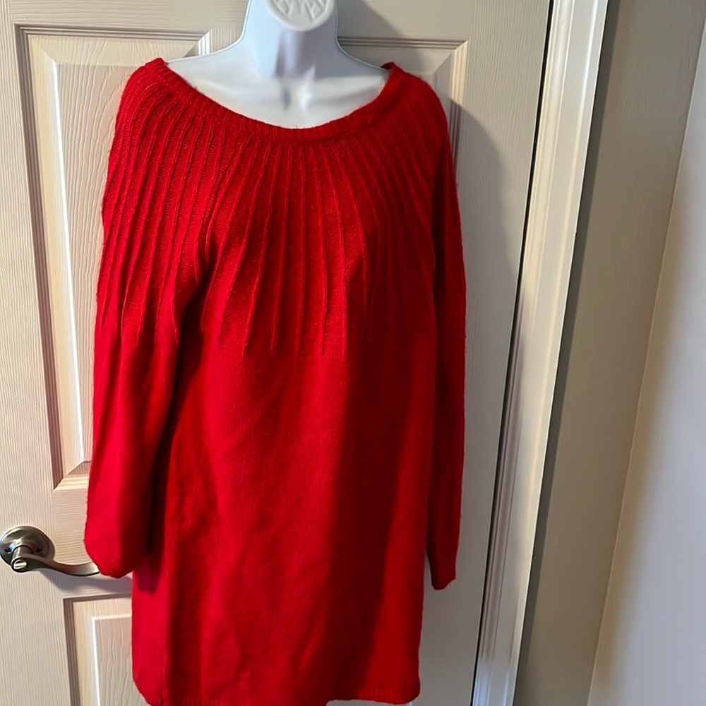 Franchesca’s botique long red holiday sweater dress size medium